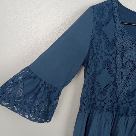 New Collection Dress Blue Bell Sleeves Short Lace Detail Women's Small? - Picture 3 of 11